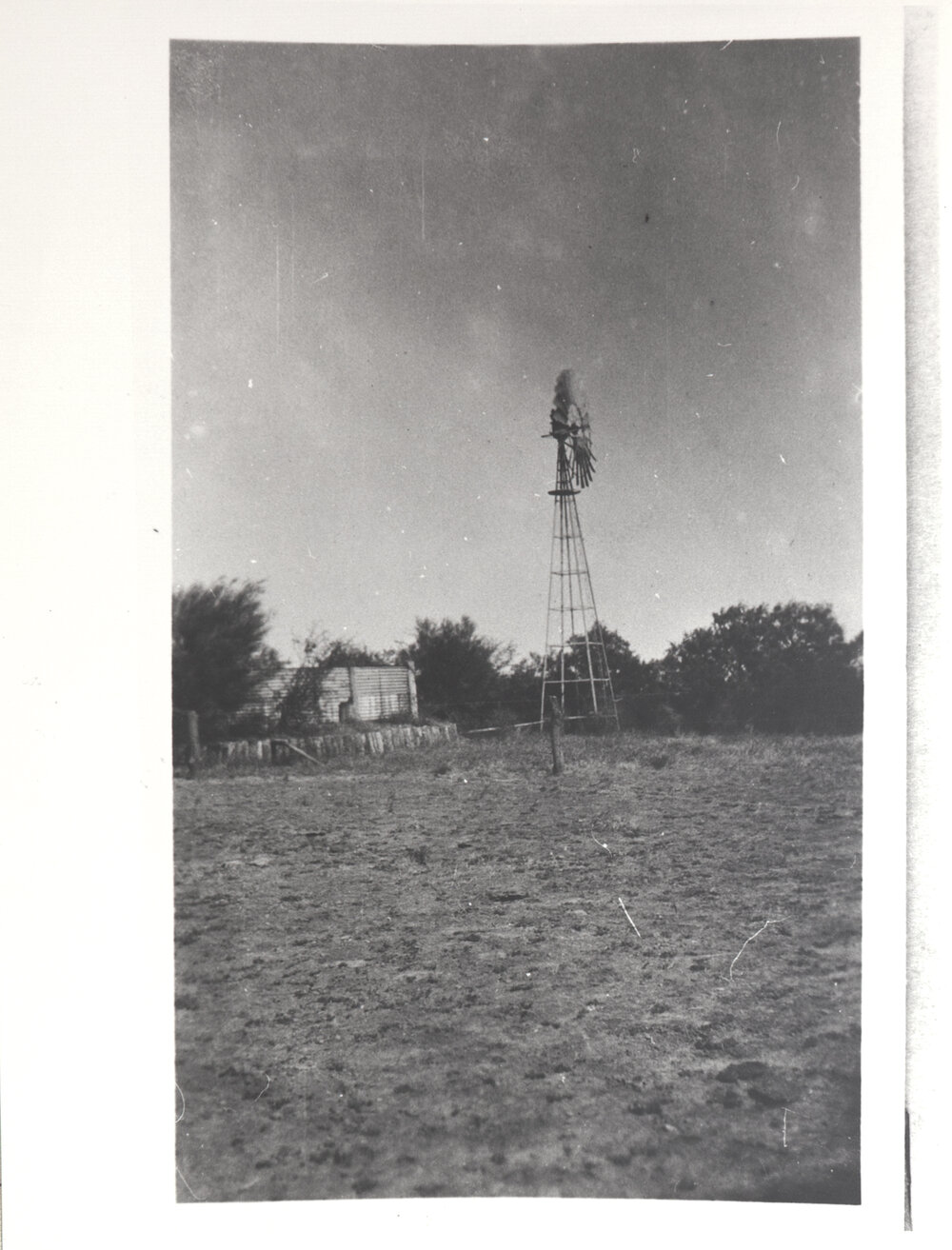 Mill and tank Button Hole