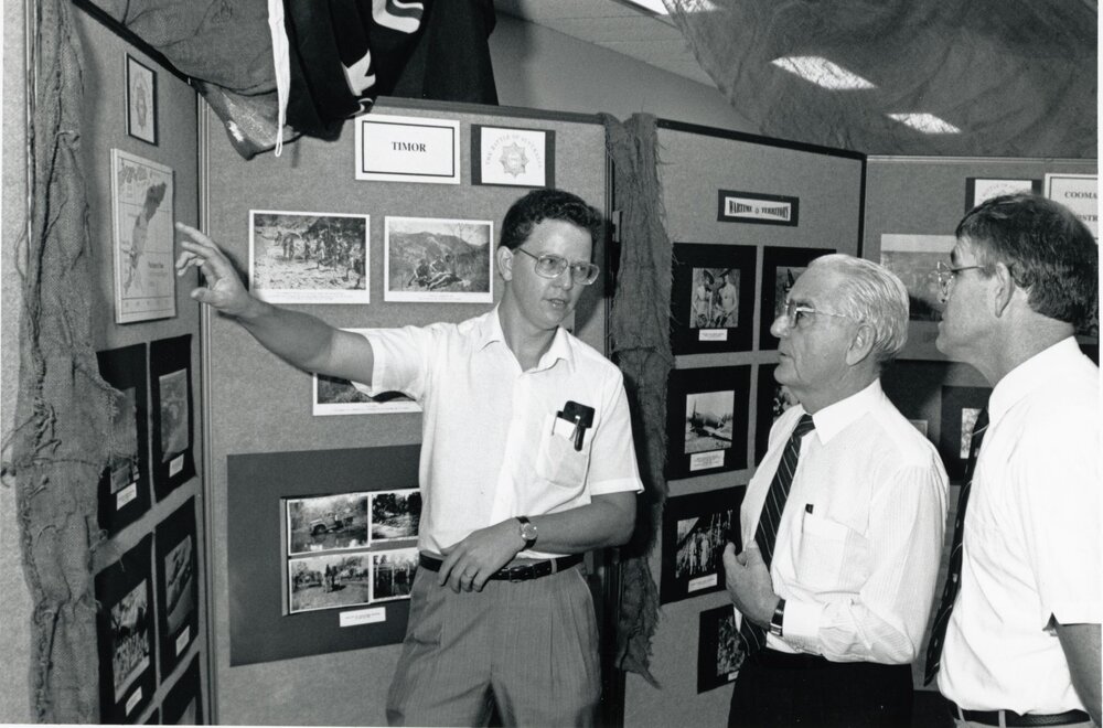 l to r: Alex Byrne, Sir William Keys, Ron McKay at bombing of Darwin commemoration display, 1992