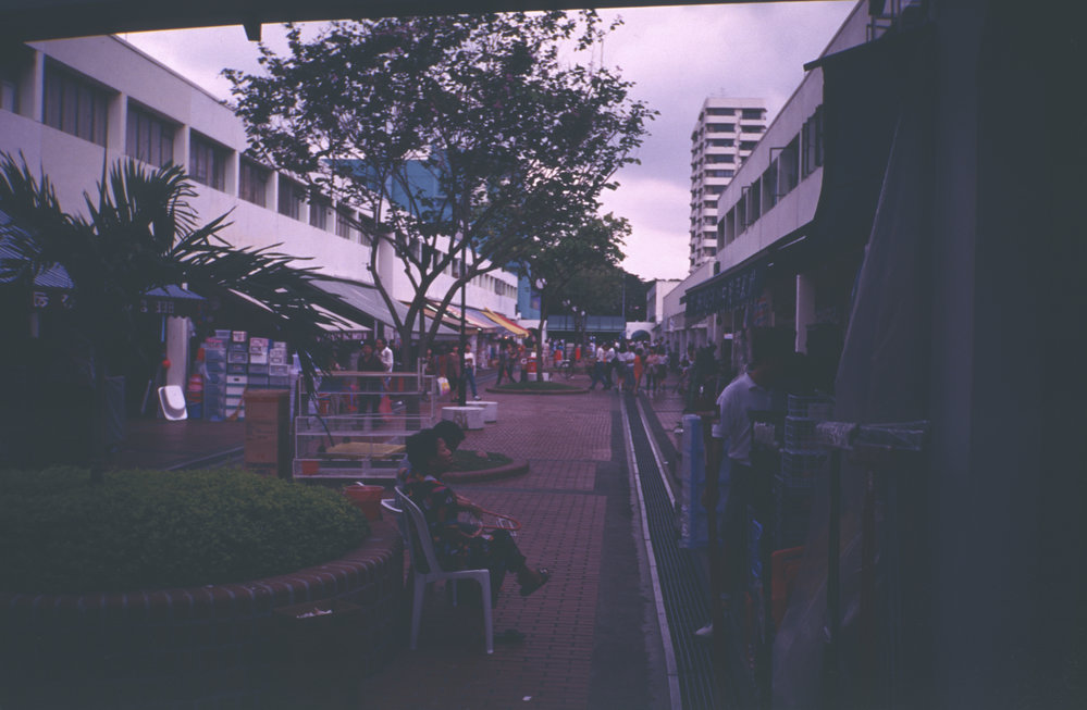 Street scene in Singapore 4
