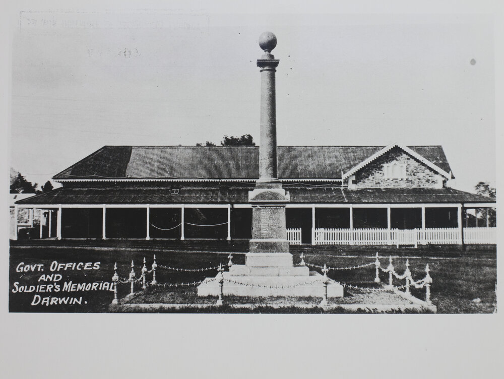 Government offices and Soldiers Memorial