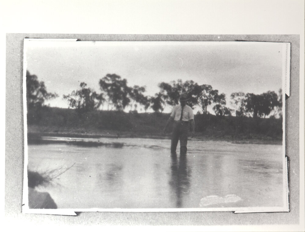 P. Money Depthing Longreach