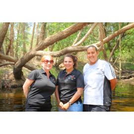  Laura Avery,Salisha, Nikita, Daly River